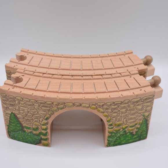 Arched Curved Viaduct Bridge Wooden Clickity Clack Thomas and Friends Trains - Picture 9 of 11